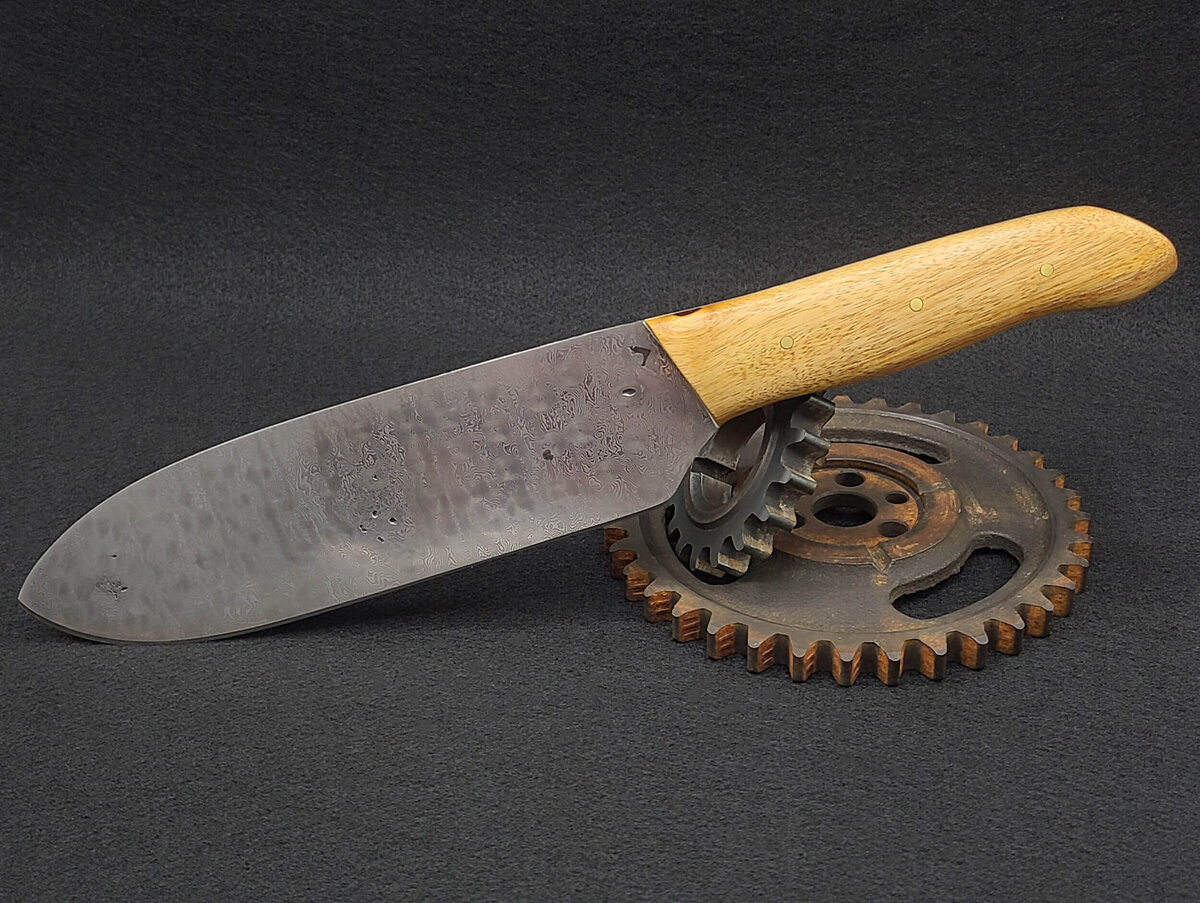 Hand Forged Damascus Steel Knife