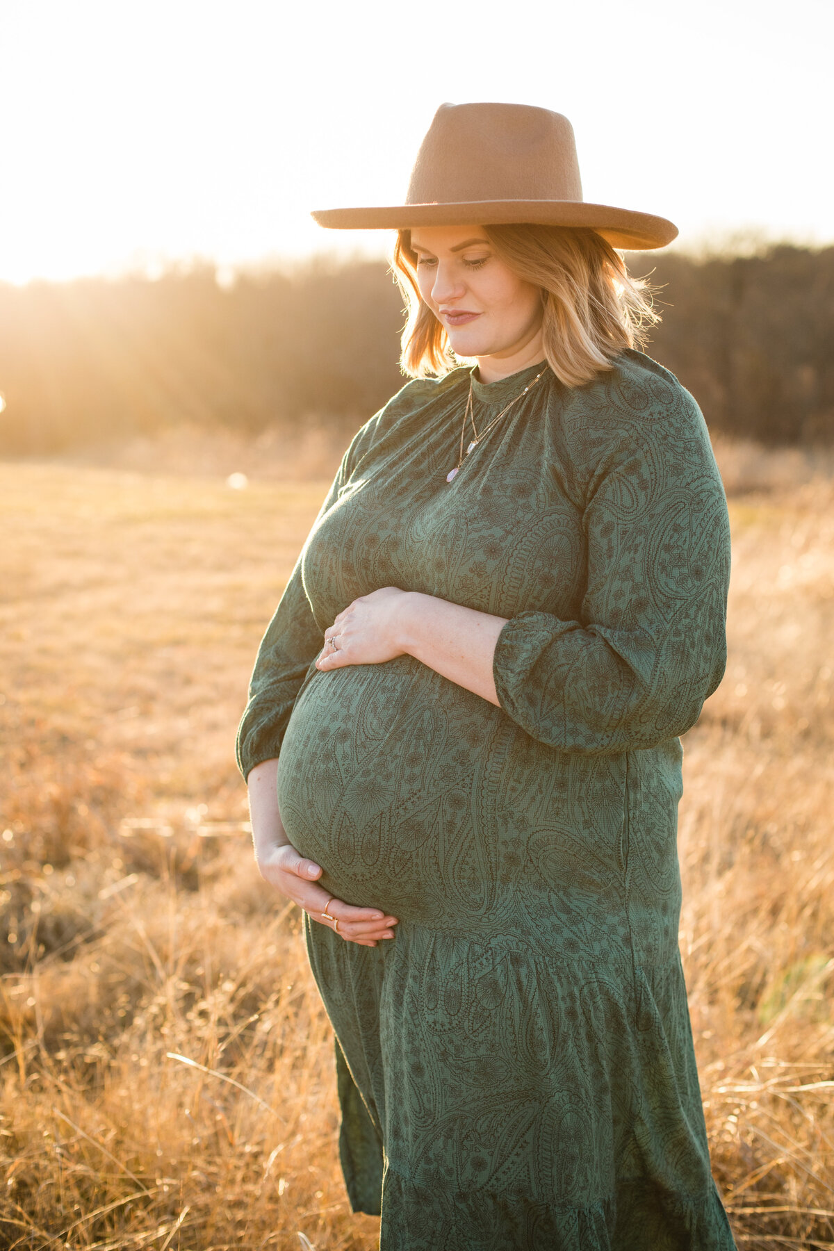 Outdoor maternity photography near Sherman TX
