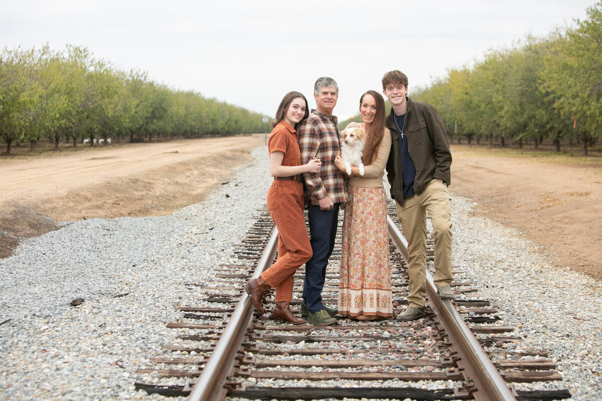 Family-4001
