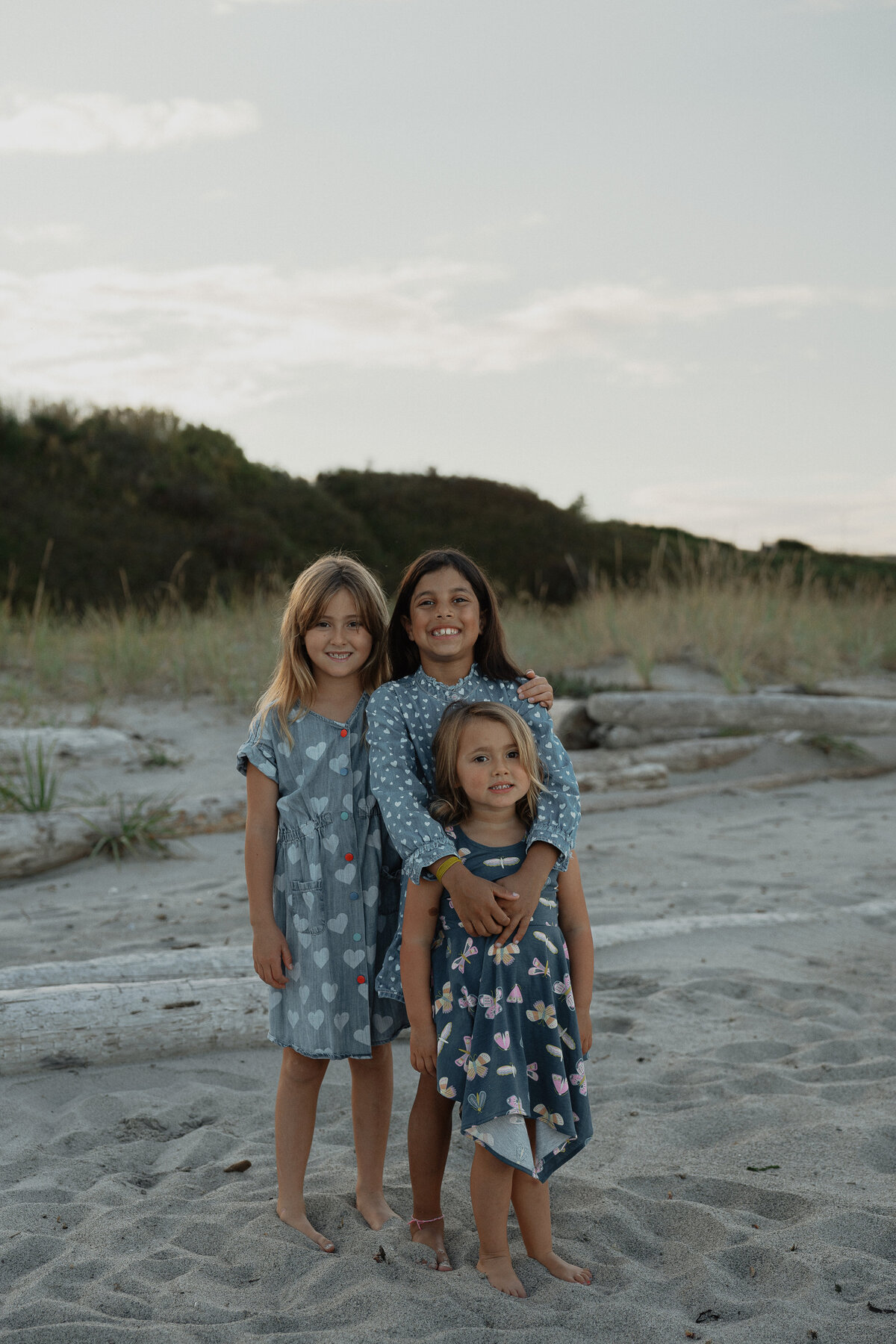 Family session at Airforce beach in Comox by Latitude 49 photography