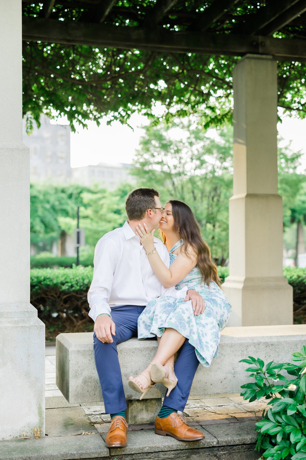 kasia-sickau-photography-cincinnati-wedding-photographer-liz-andrew-engagement-session-over-the-rhine141