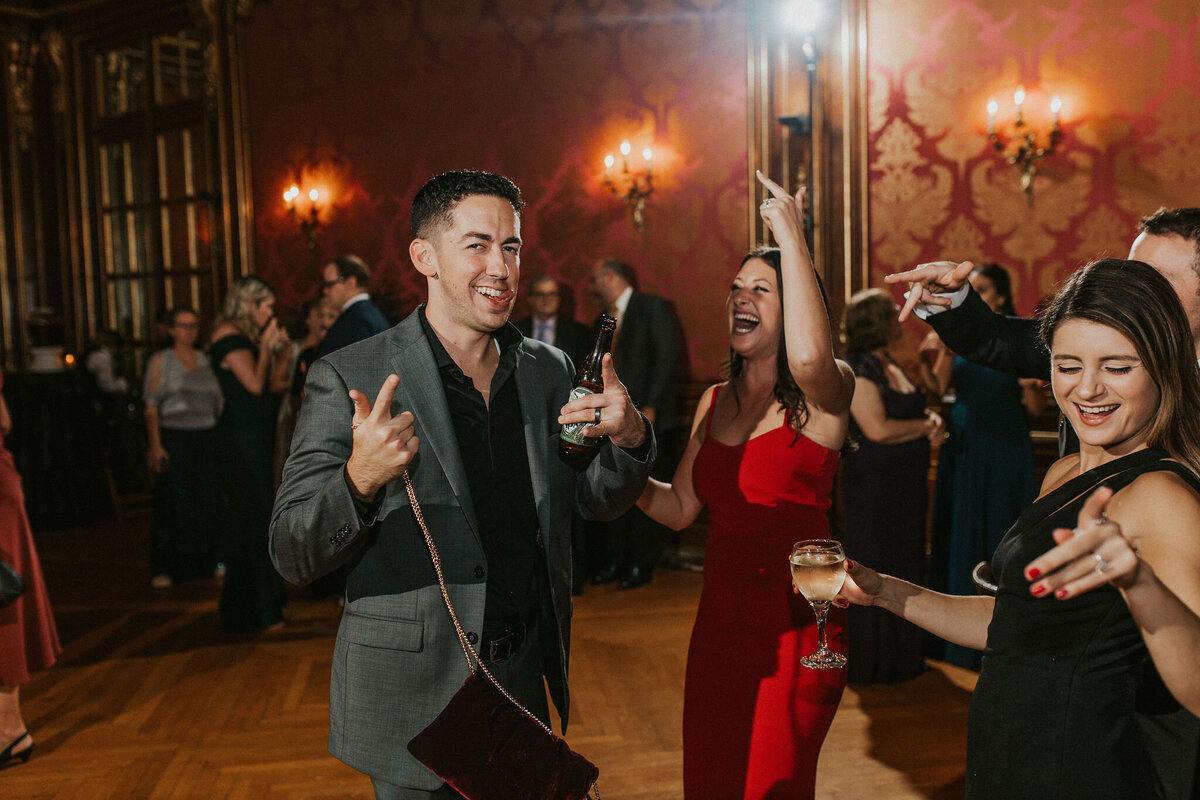 WELLING-FLORES.Wedding.EngineersClub-rcptn-175