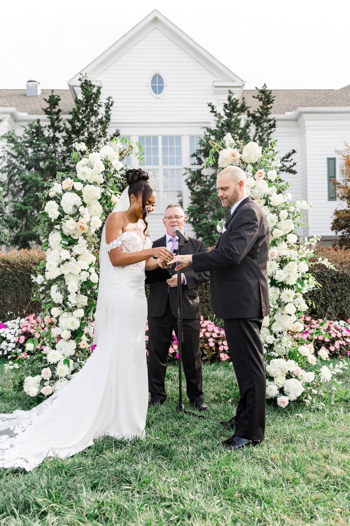 Heritage-Hunt-Golf-Country-Club-geinesville-virginia-wedding-photography-romantic-timeless-joyful-246