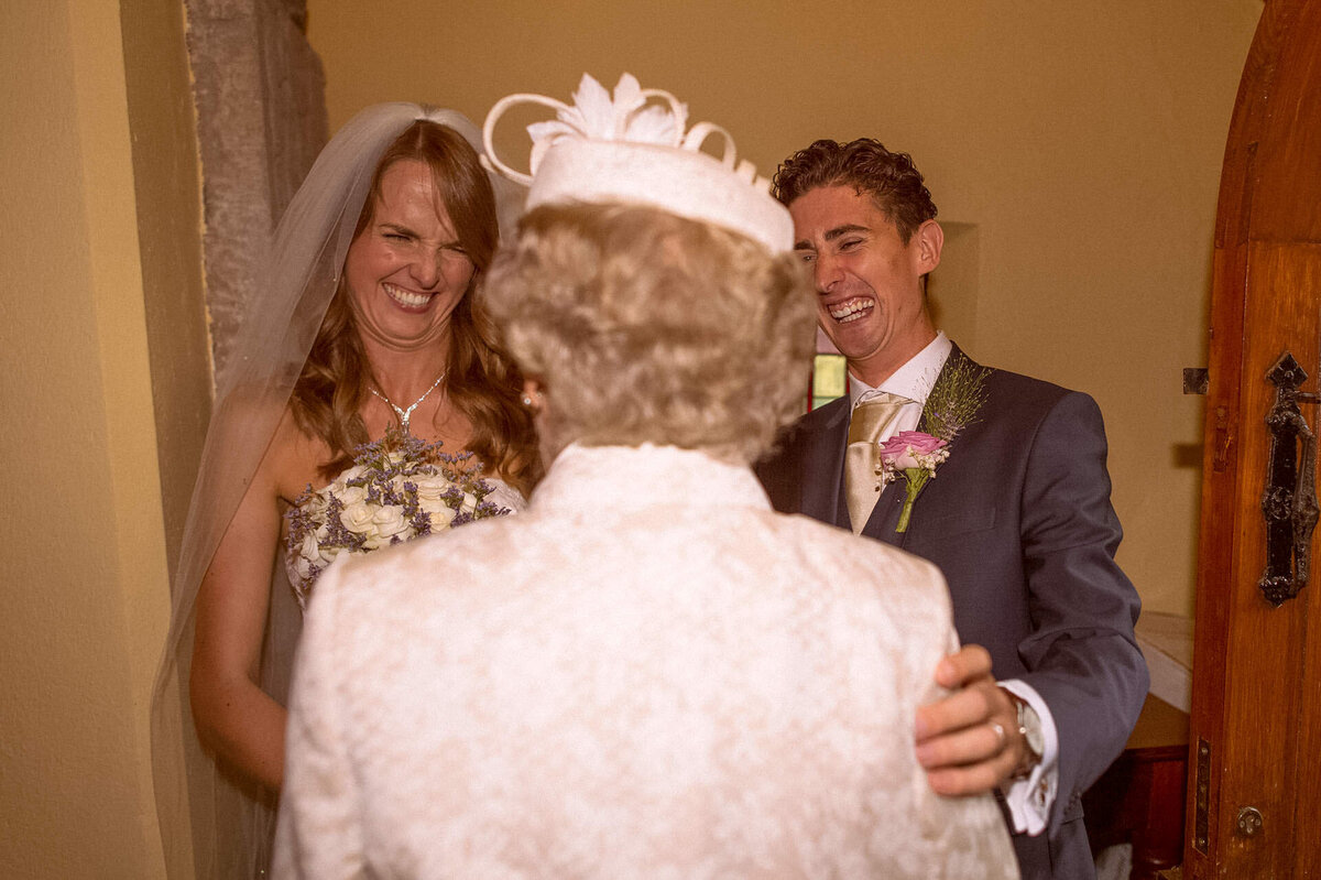 78 funny-bride-and-groom-greeting-wexford