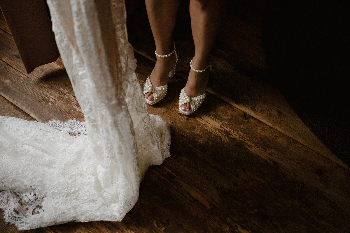 renske-meinema-fotografie-oscar-dewi-first-getting-ready-46_websize