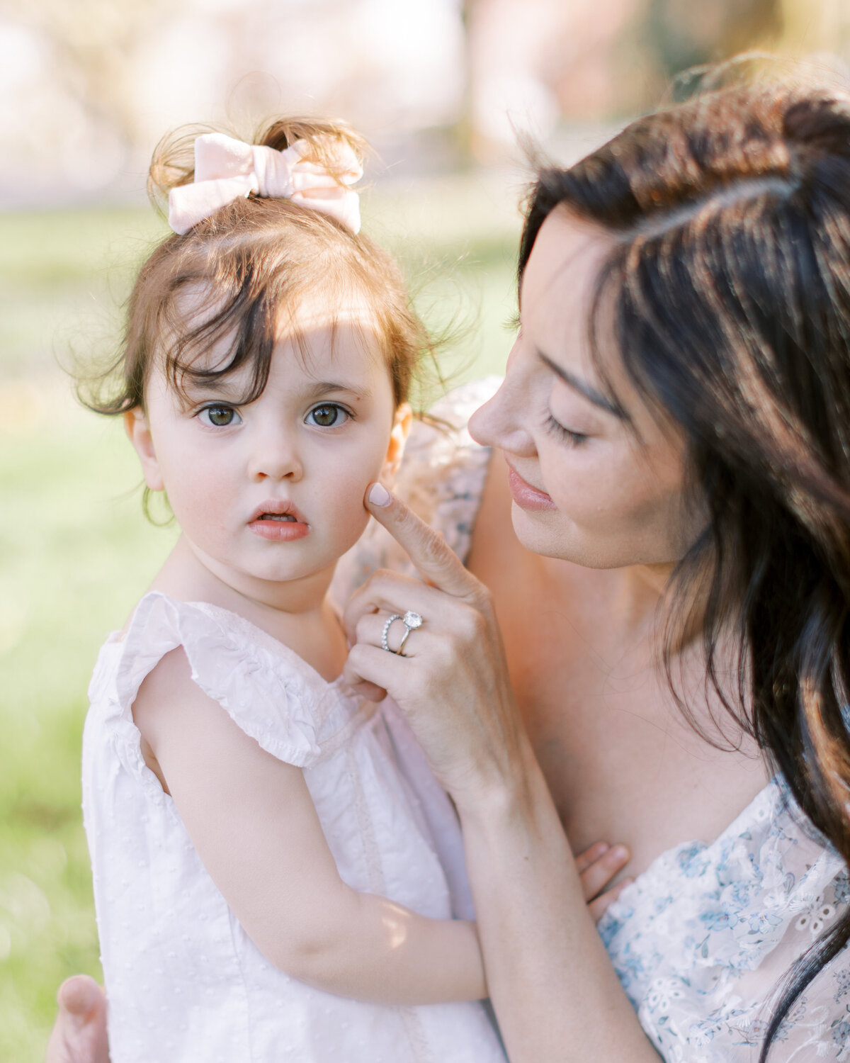 Philadelphia maternity photography session in a park - 2