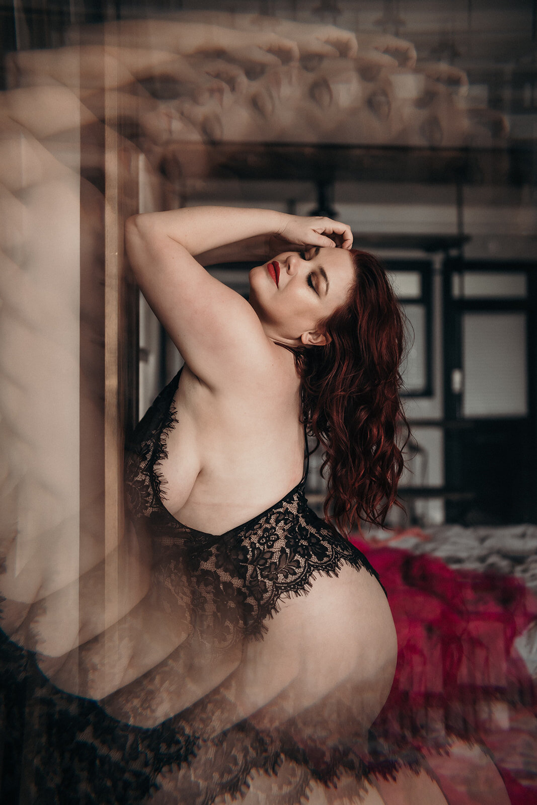 bc-vancouverisland-vancouver-gibsons-photographer-photography-boudoirphotographer-weddingphotographer-artistic-cinematic-outdoorphotography-femaleempowerment-sexy-sensual-pnw-neutral-stylistic-themed-Ruby Roxx-4194