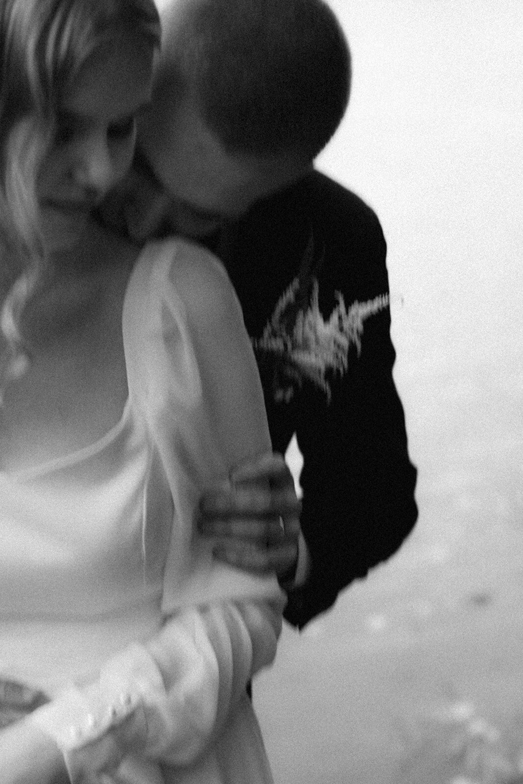 Wedding photo of an Intimate and romantic wedding  photography session in Porvoo by photographer Hannika Gabrielsson