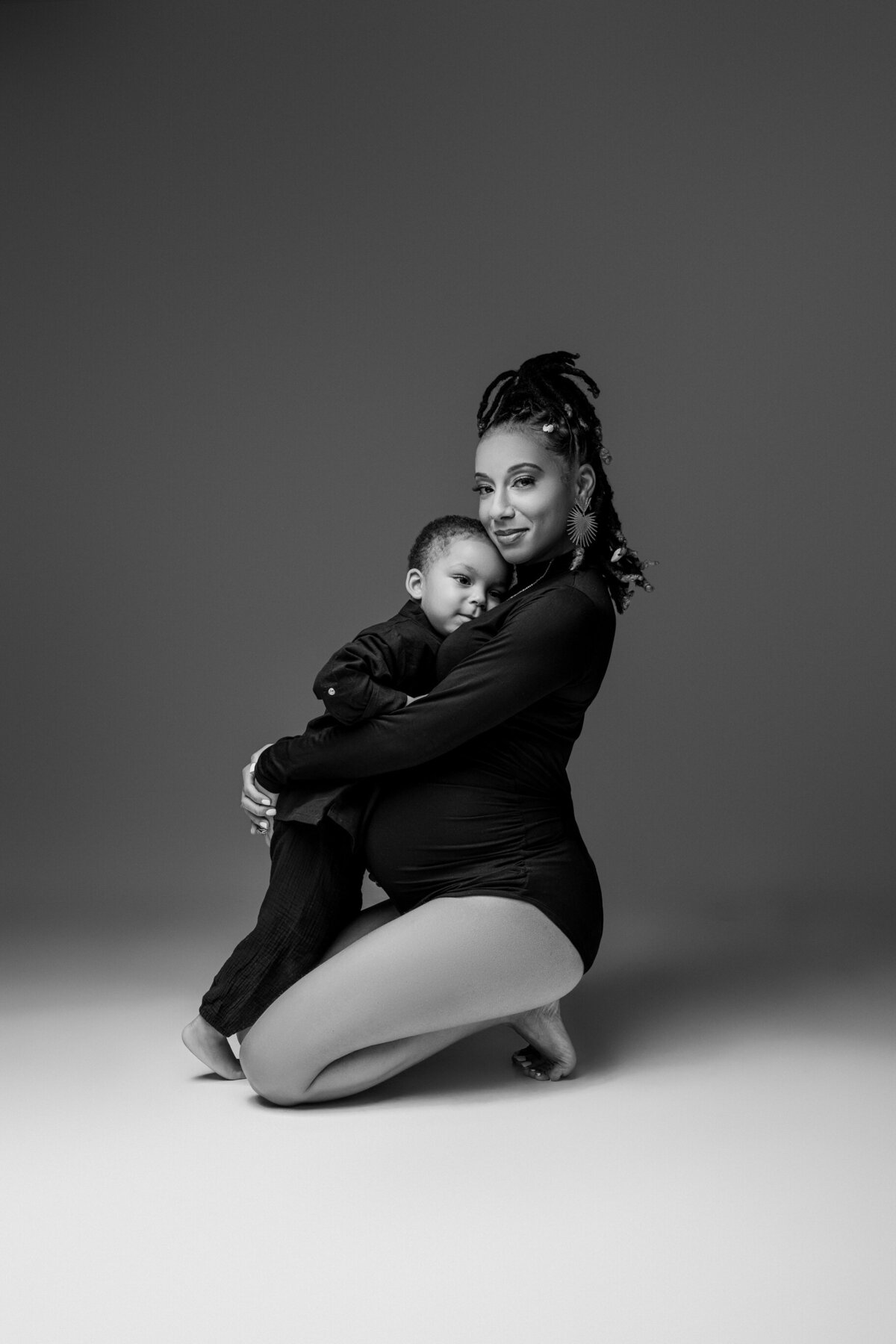 chicago-maternity-photography-artistic-elegance-10