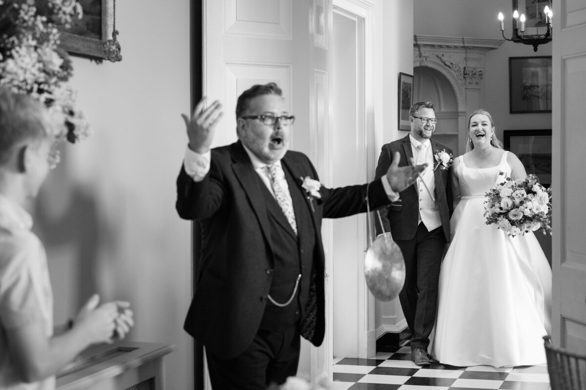 Kelmarsh-Hall-wedding-photos-1004