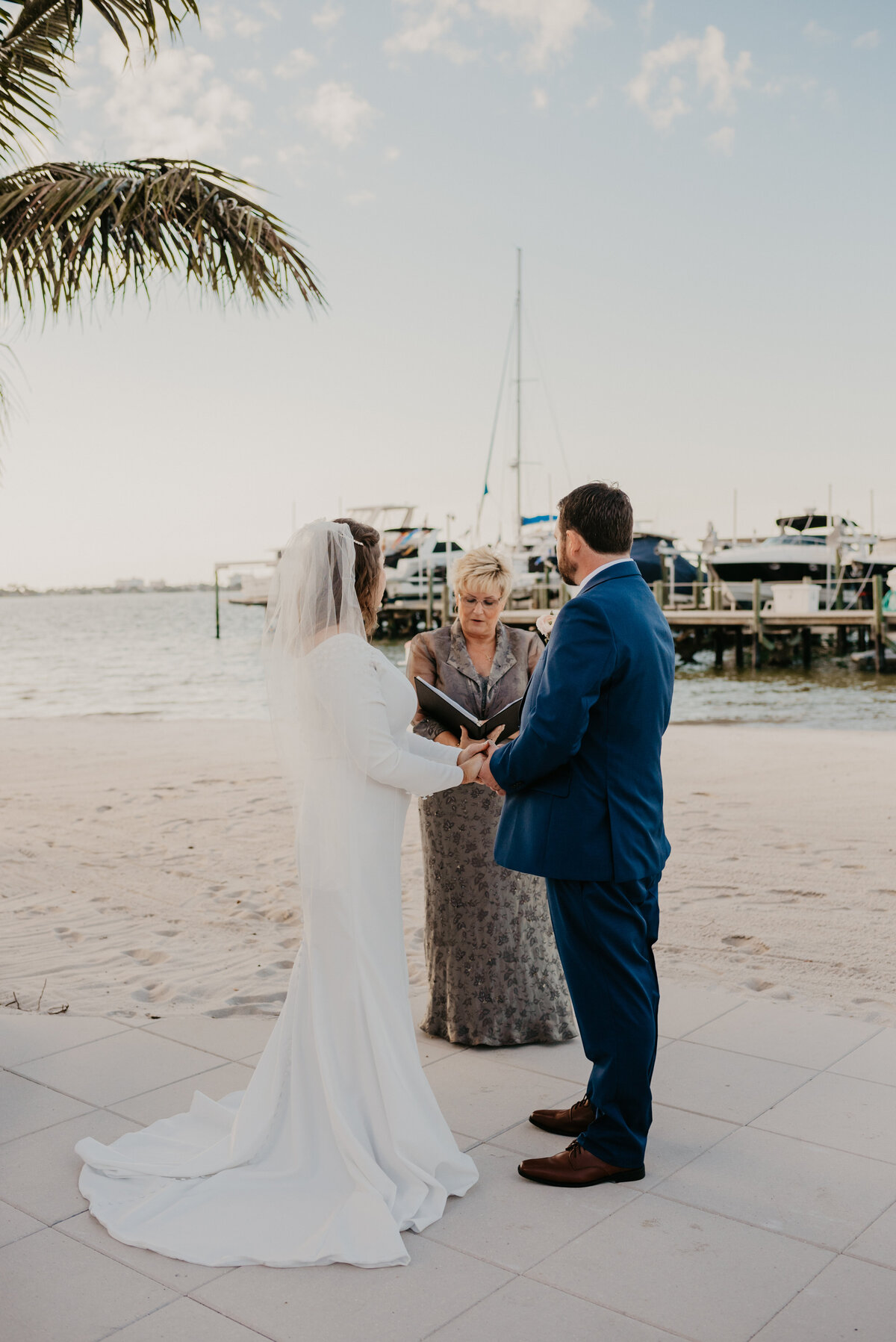 mariah-lacy-photo-isla-del-sol-yacht-club-elope-in-tampa-chantilly-chic-planners-4