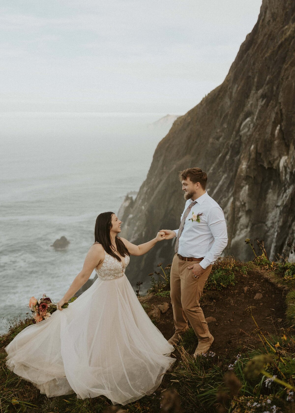 pnw-elopement-photographer-katiejophoto
