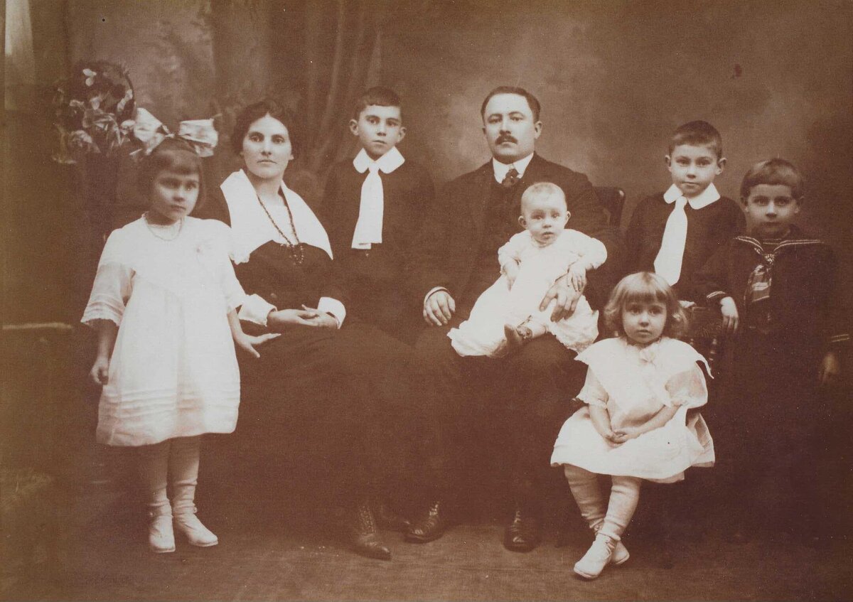 Kosinski Family Photo Scan-152