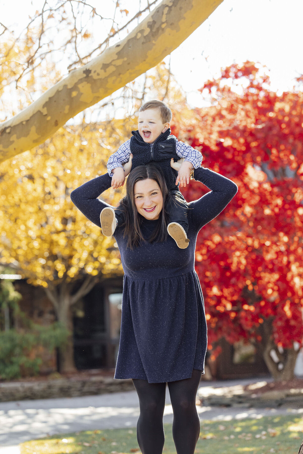 Lake Valhalla | Mother and son enjoying a fall family photoshoot | Montville, New Jersey