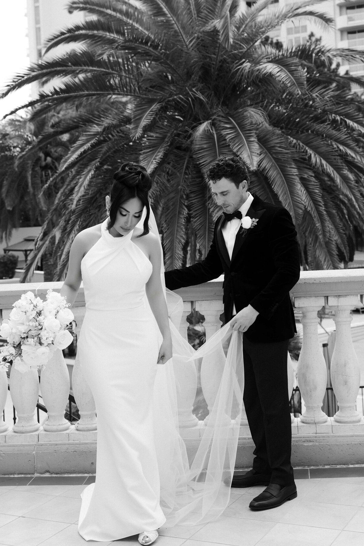 2riskyexposure_andrea-george_las-vegas-elopement-photography