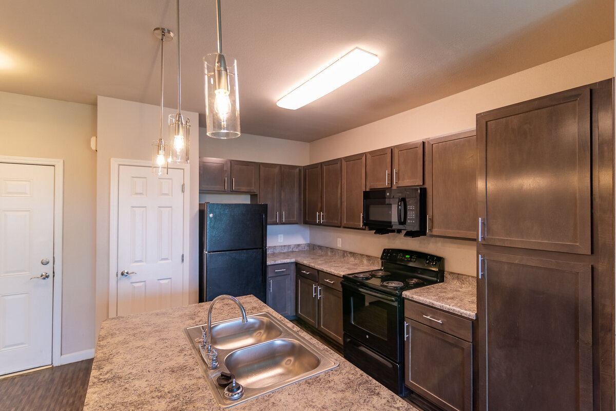 042924ATLGranite Crossing-71