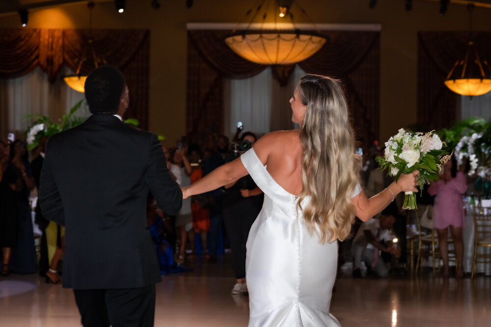 Journalistic Liuna Station Wedding Photographer