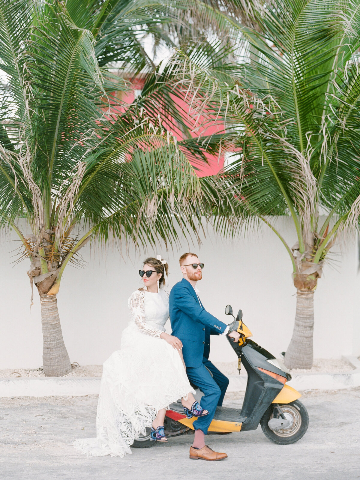 korroderer grænseflade Daggry Tropical Island Beach Wedding | Isla Mujeres, Mexico | Stephanie Brauer  Photography