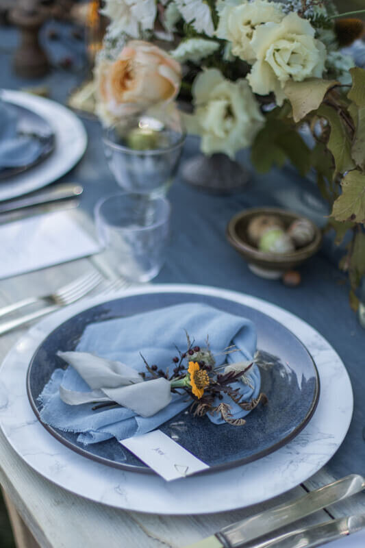 holes table setting flowers