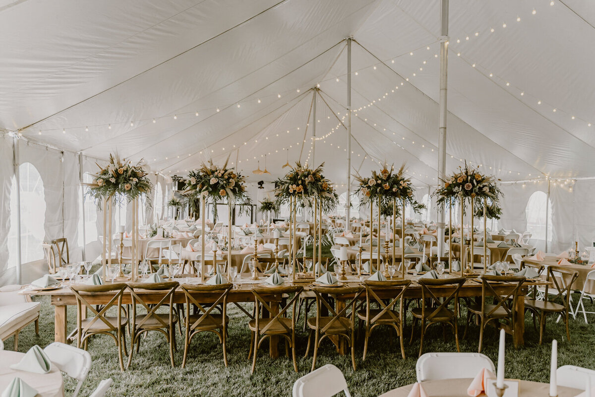 wedding-reception-tables-and-area-iowa-des-moines-wedding-photographer-storyteller-collective-photo-co