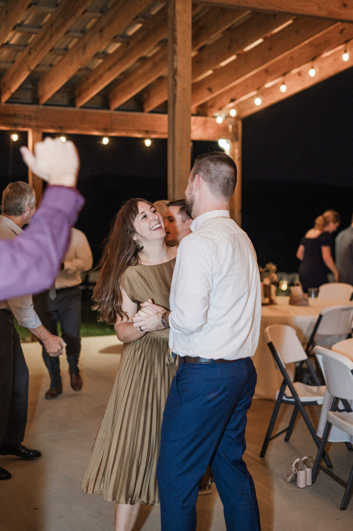 chilcott_wedding_dancing-6