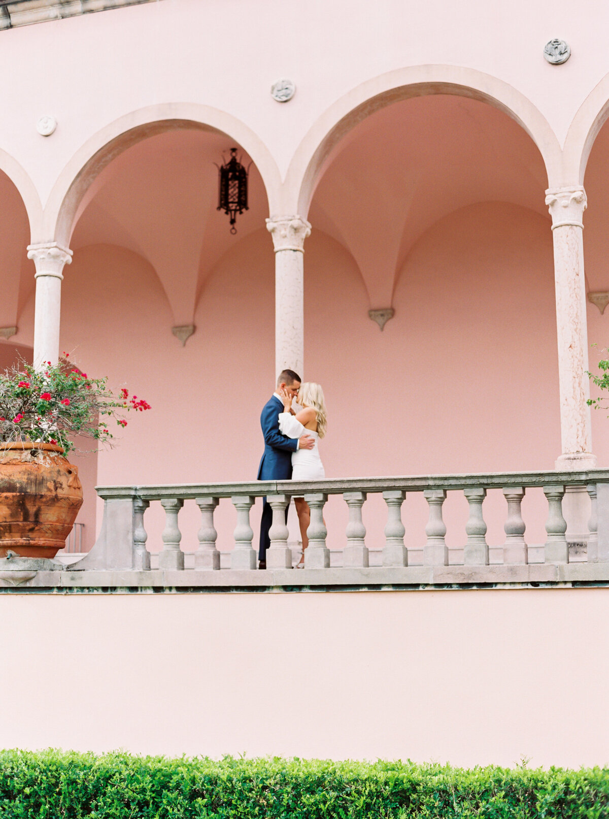 TiffaneyChildsPhotography-FloridaWeddingPhotographer-Rachael&Chris-RinglingMuseumEngagement-21