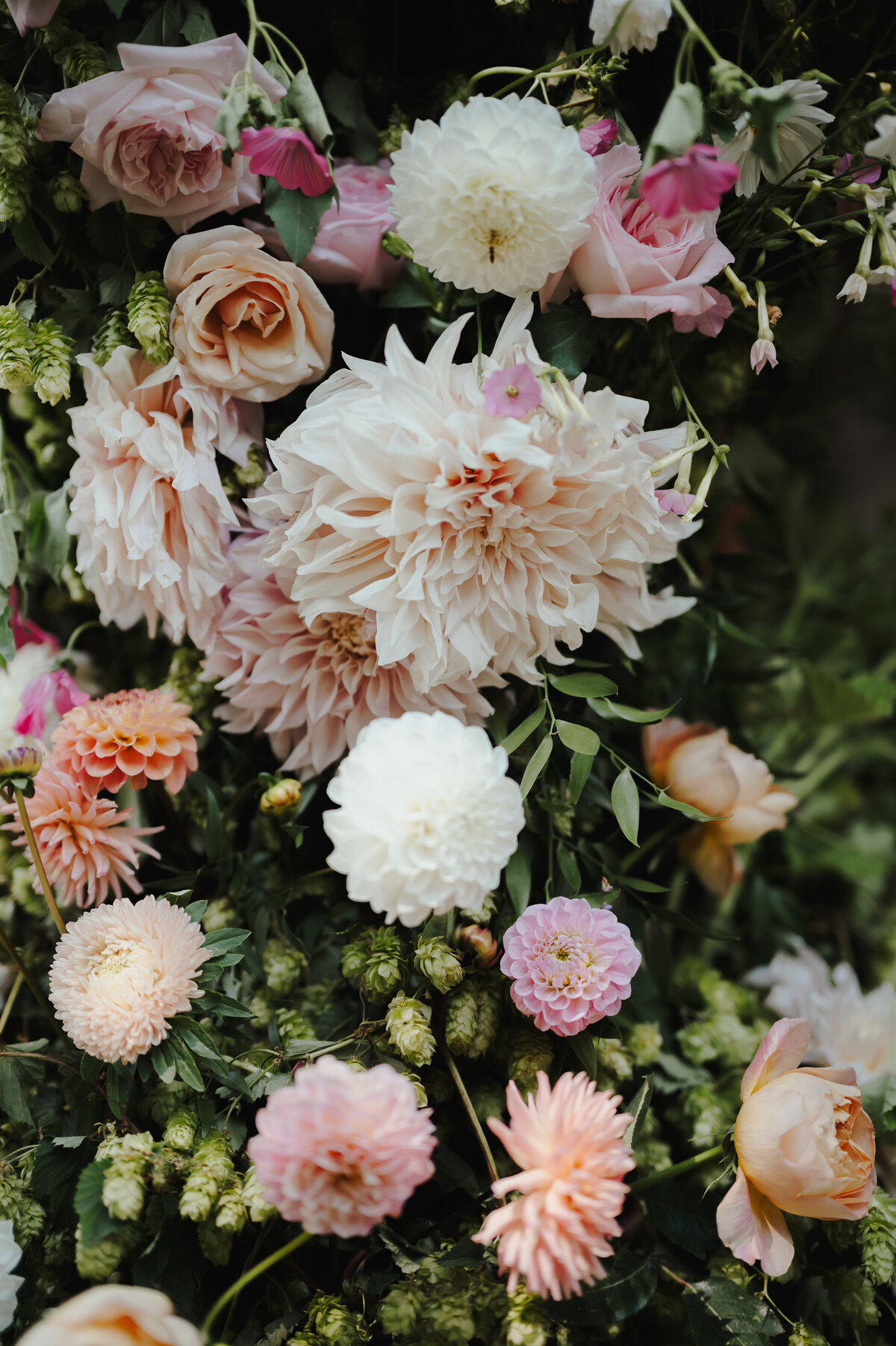 Summer flower arrangement with dahlias 