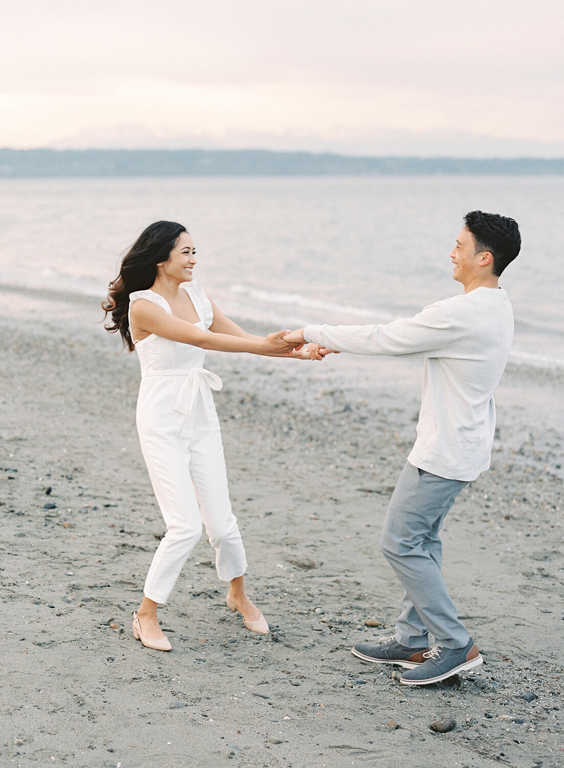 Seattle City Engagement Session on Film - Tetiana Photography - D&AJ - 18