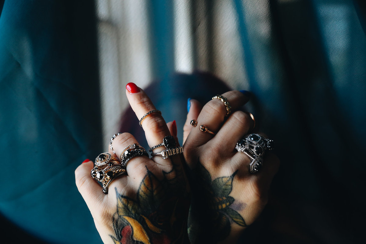 iz-and-co-rings-skulls-tattoo-detroit-lifestyle-Chettara-T-Photography-9093