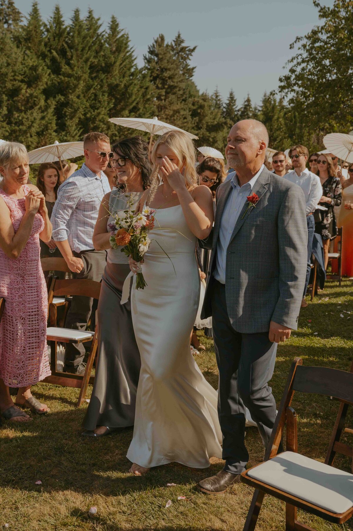 Oregon-Vineyard-wedding-photos-39