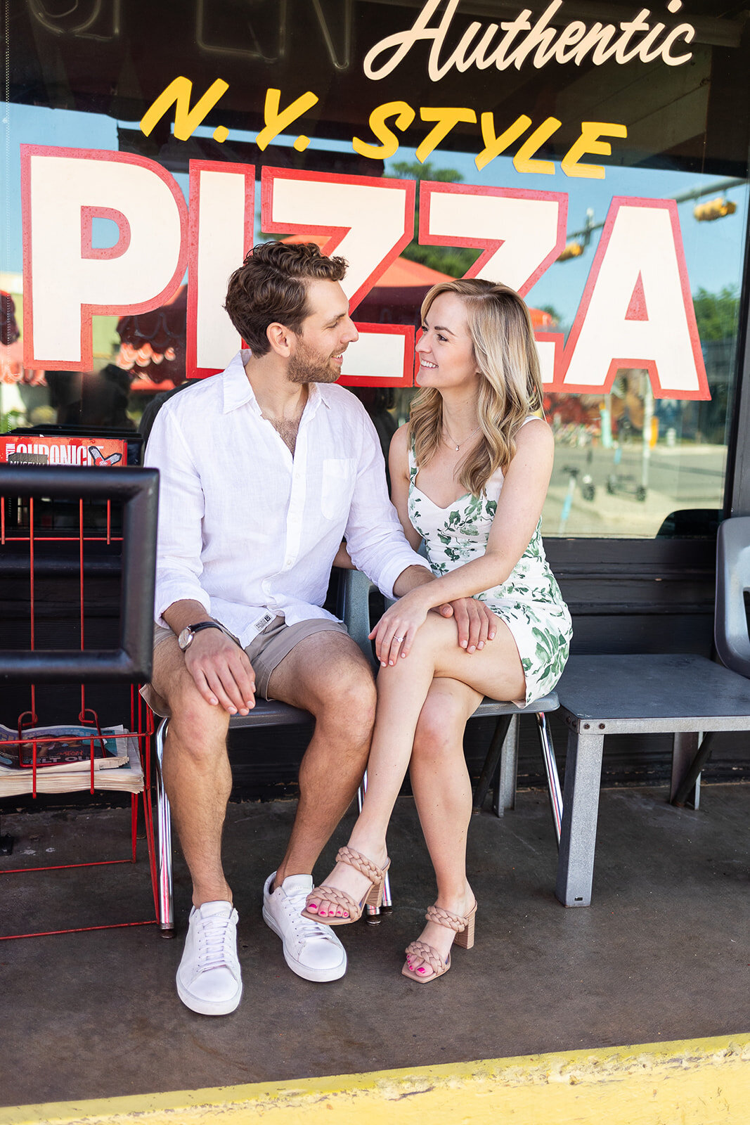 Colorful_south_congress_ausitn_engagement_photos13