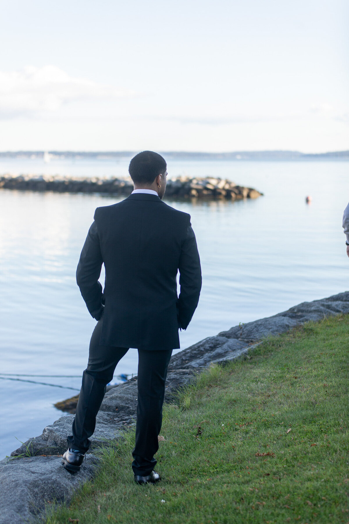 mamaroneck beach and yacht club wedding photography in long island new york city-23