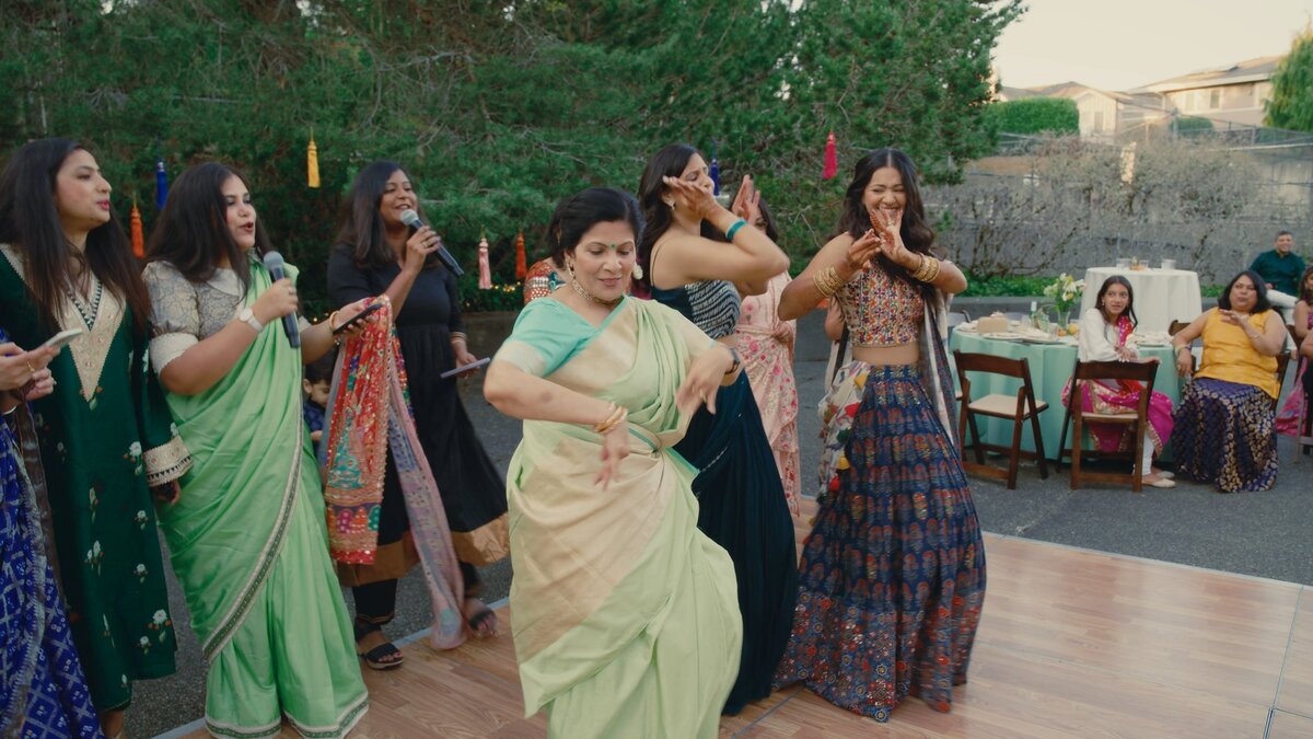 Indian-Wedding-Videographer-Soumita-and-Tarang-Chateau-Lil-12