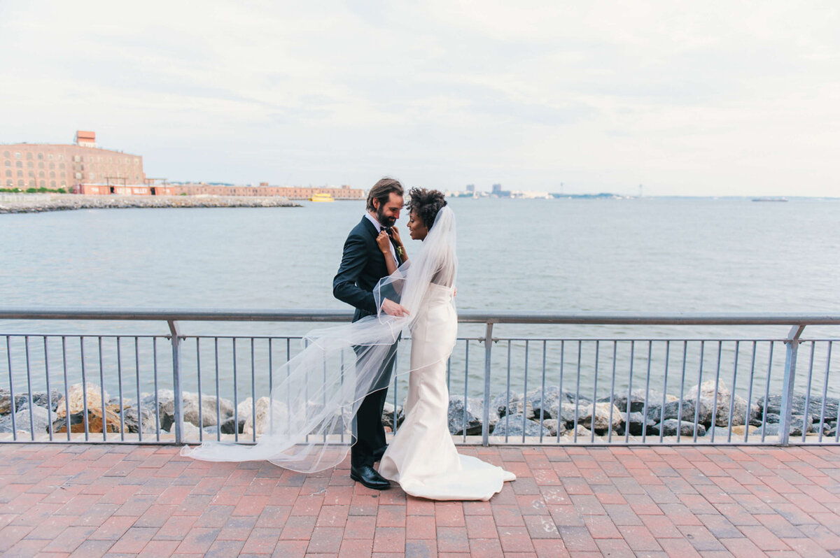 libertywarehouse.brooklyn.wedding.katharris-38