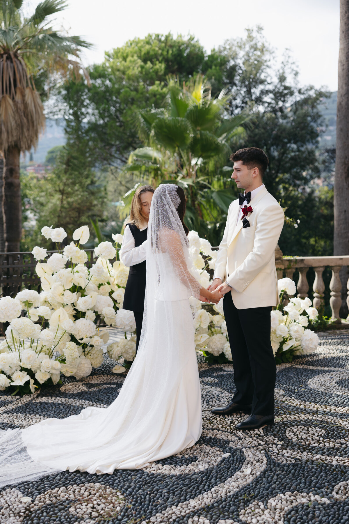 Cacie_Carroll@CacieCarrollPhotography_KriziaandNick_WeddingDayatVillaDurazzo_SantaMargheritaItaly-492