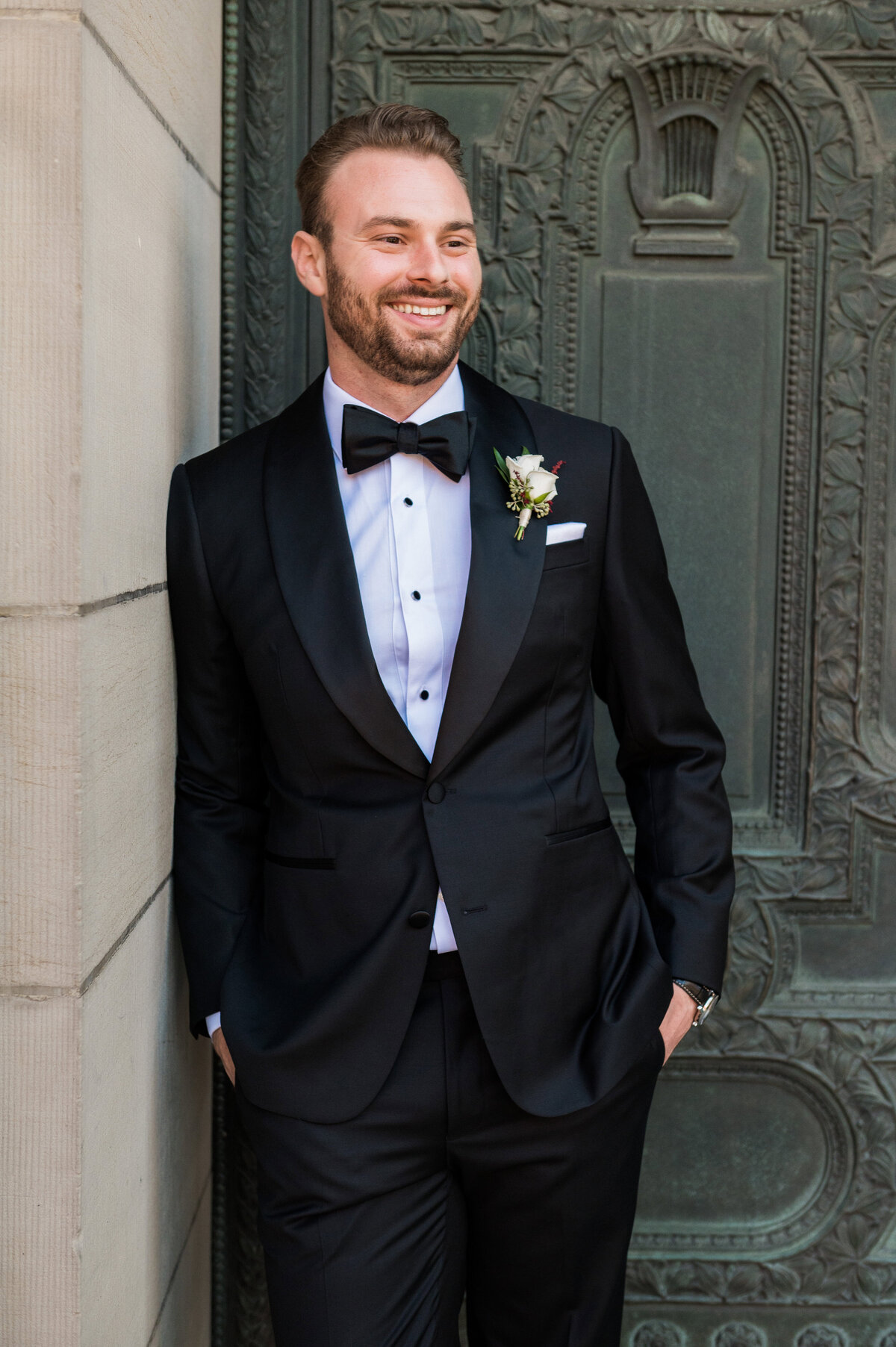 groom at carnegie museum