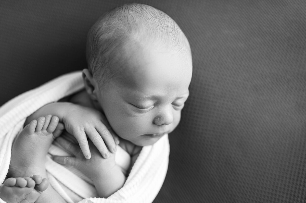 cleveland-newborn-photography (32)
