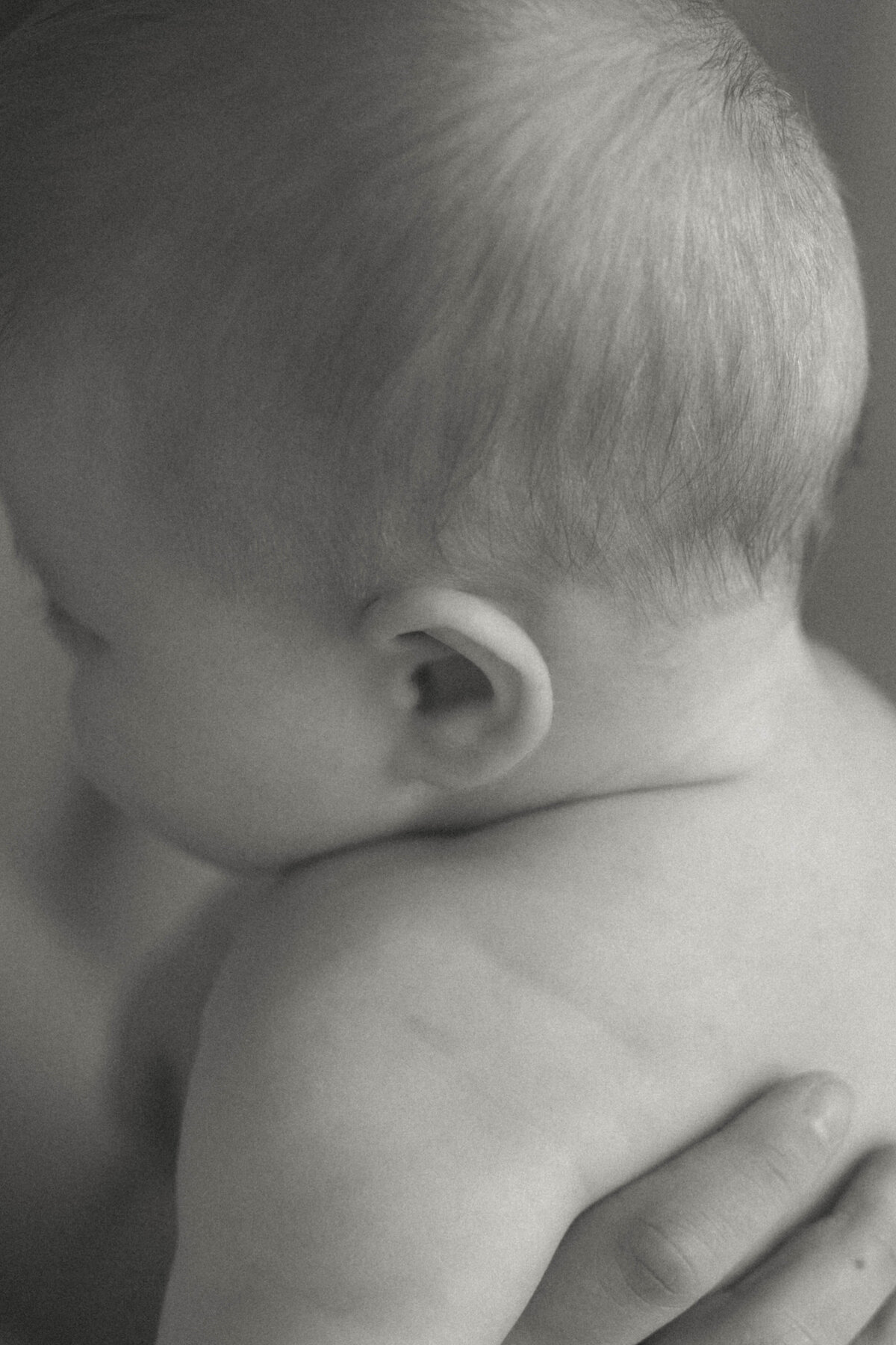 newborn fotograaf - gezinsfotograaf - zwangerschapsfotografie - videograaf - Sint-Niklaas - Pictures by Jess - Mama en baby shoot - borstvoeding
