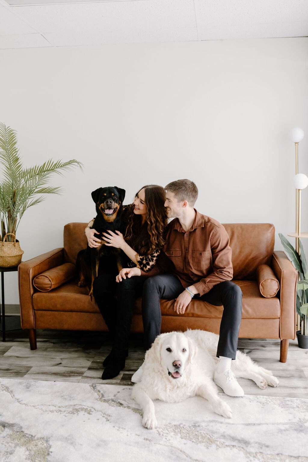 christina_ney_photography_wedding_engagement_lifestyle_photographer_dubuque_iowa_wedding_planning_assistance_adventurous_bold_laidback Family Photography12