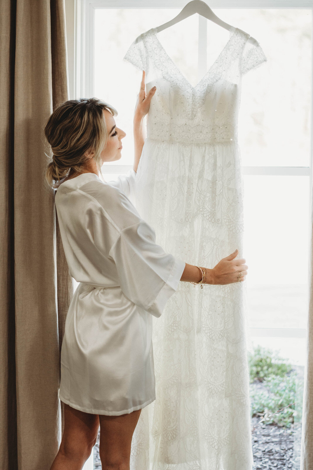 bride-getting-ready