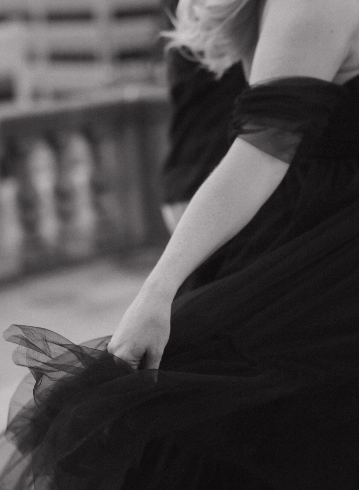 Indianapolis engagement photography romantic outfit inspiration