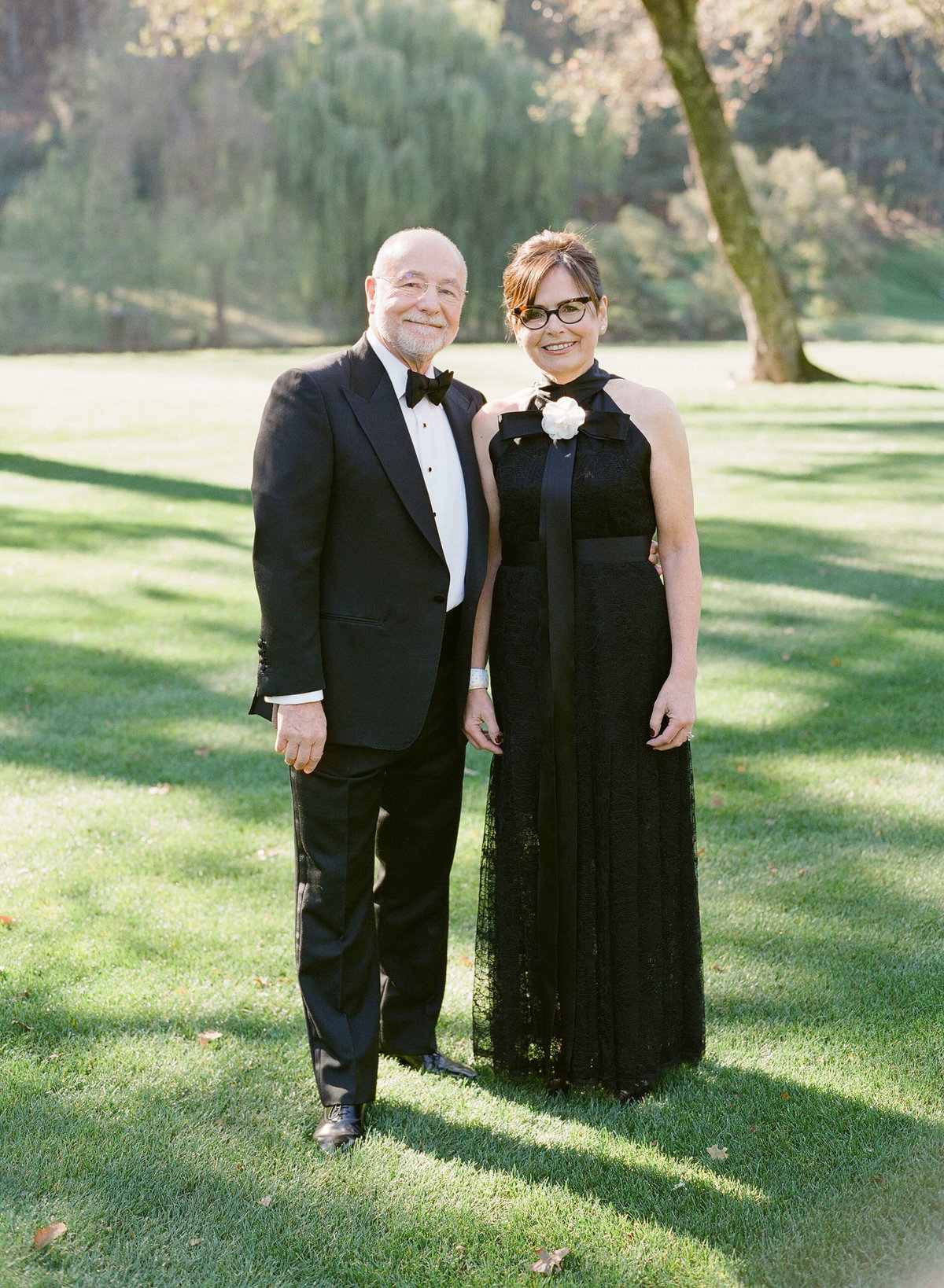 44-KTMerry-weddings-family-portrait-Meadowood-Napa-Valley