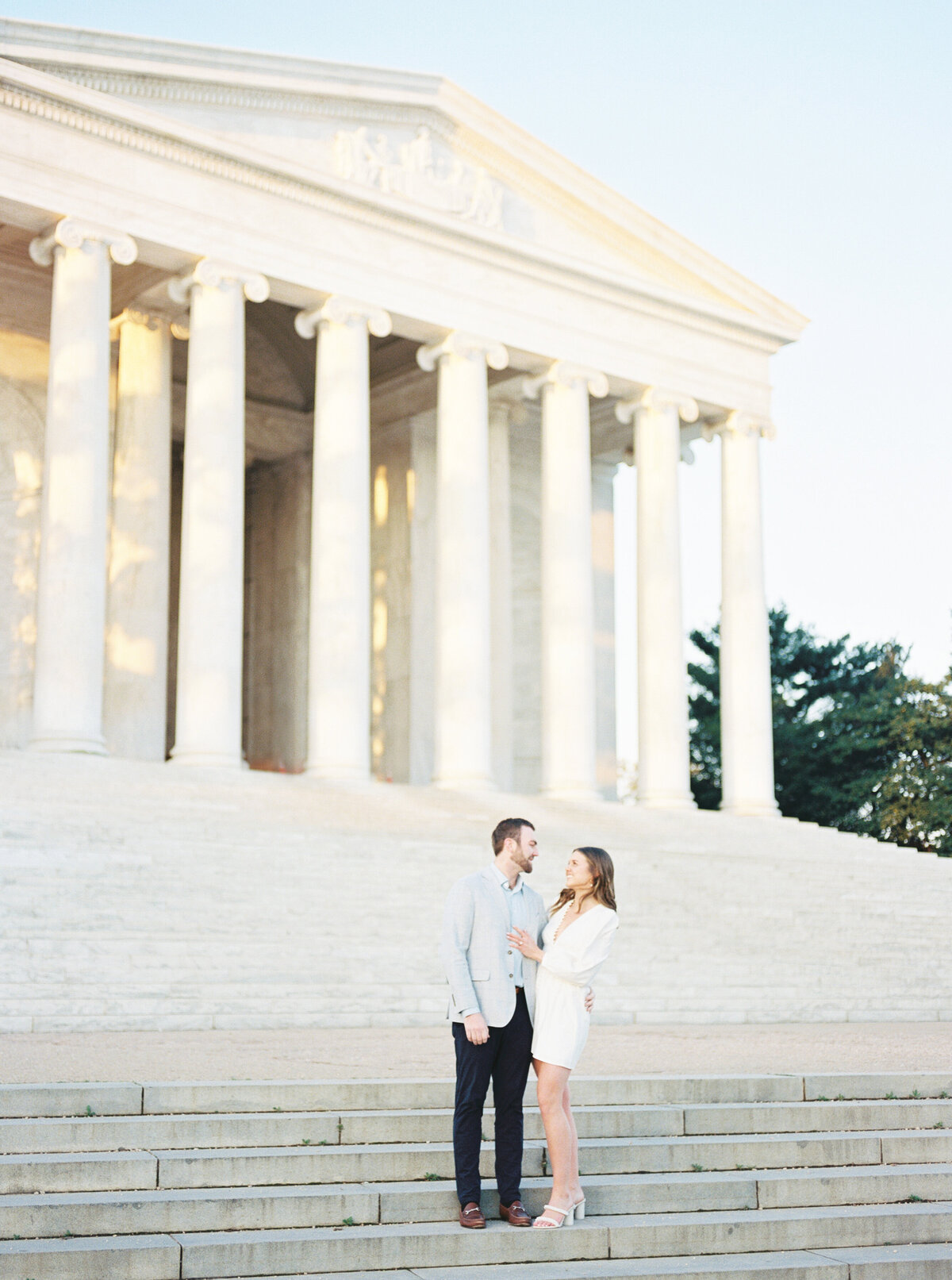 lincoln-memorial-engagement-photos-9