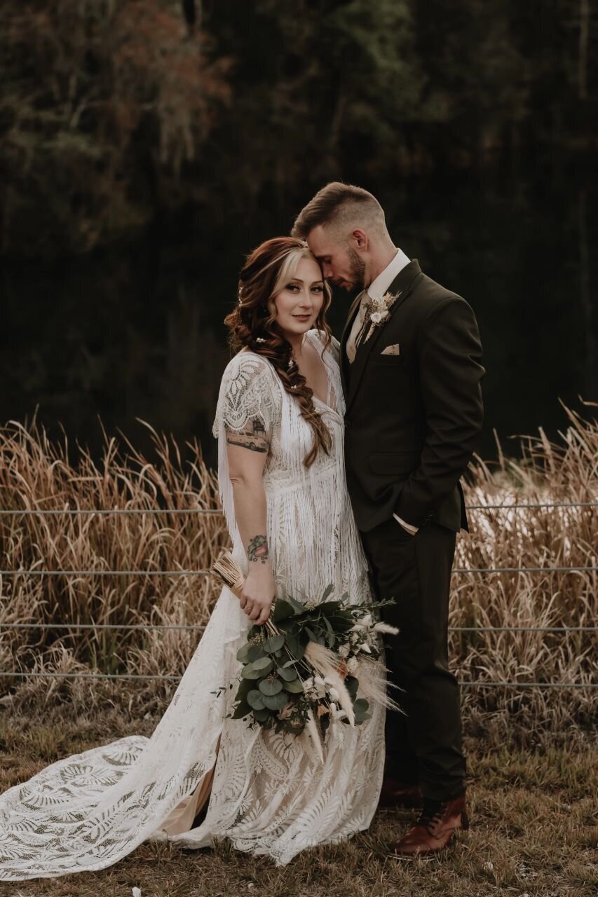 paisley-sunshine-white-rock-canyon-elope-in-tampa-chantilly-chic-celebrations-19