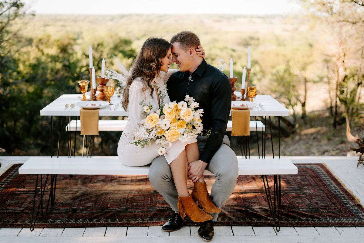 lucky-arrow-retreat-elopement-austin-texas-destination-wedding-photographer-sydney-and-ryan-photography-1 copy