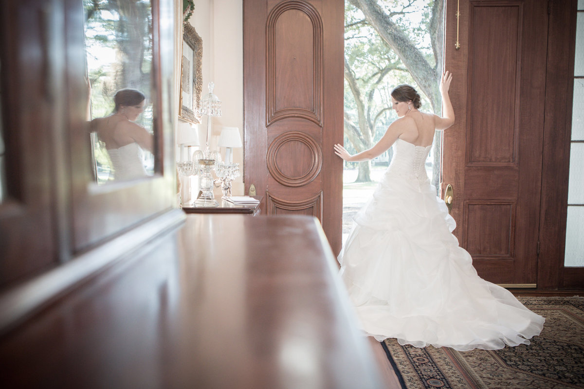 Jones bridal photo a the The Bragg Mitchell house in Mobile, Alabama