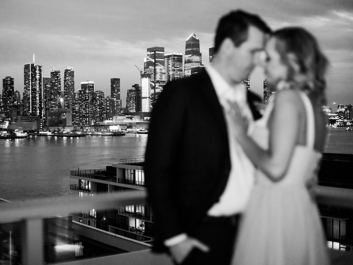 K+K_NYC_Luxury_Engagement_Photo_Clear Sky Images-193