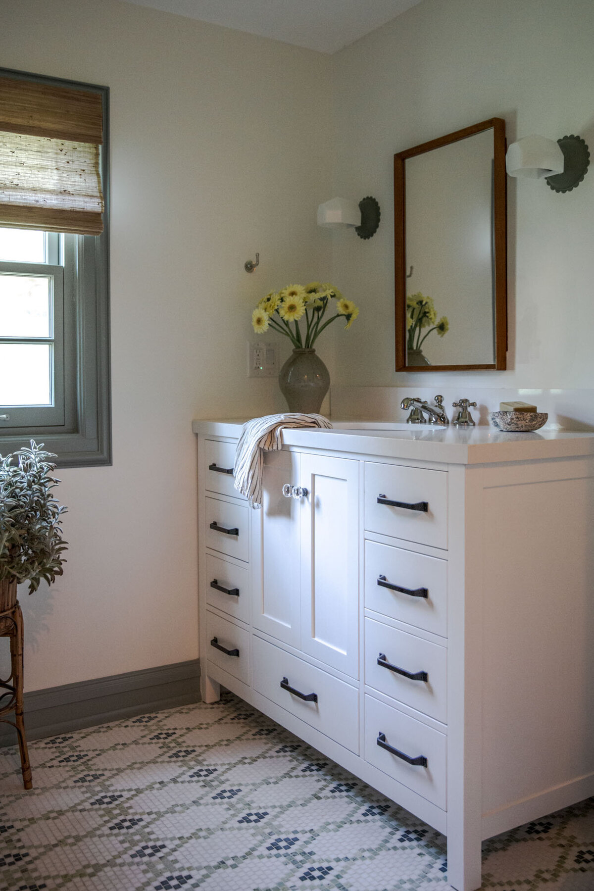 SIL & PARK - Lynton Road_Cleveland Interior Designer - Home Design Renovation Kitchen Bathroom Custom Interior - 1