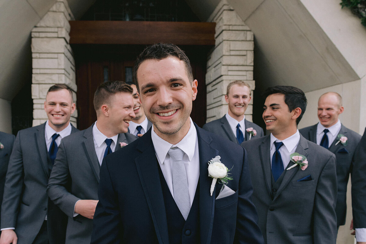 houston-wedding-groomsmen-at-church