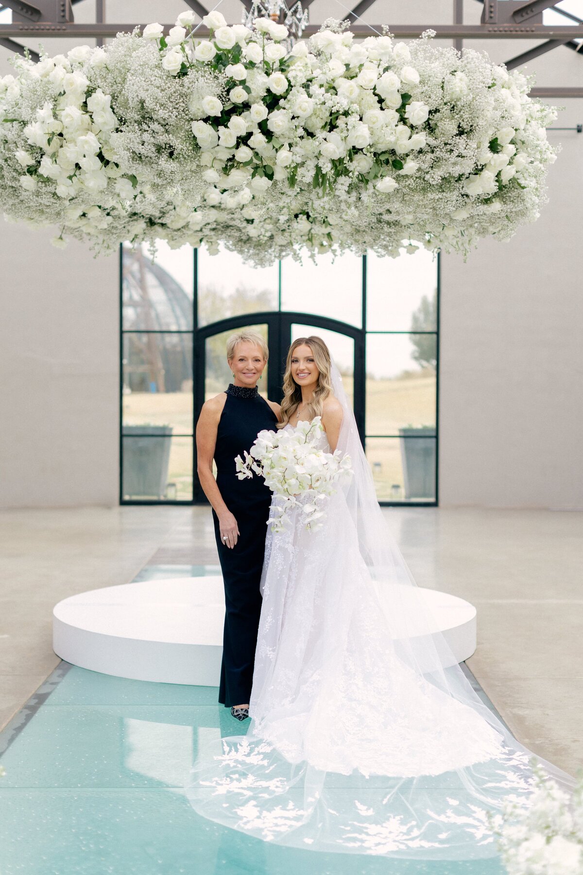 Lindsey-and-Justin-Wedding-Emily-Nicole-Photo-454
